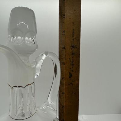 Beautiful Decanter with Four (4) Shot Glasses