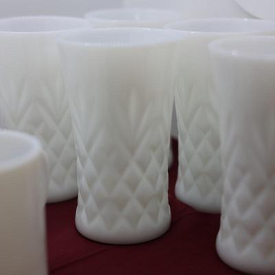 Vintage White Milk (3) Coffee/Tea & (5) Pineapple Design Glasses