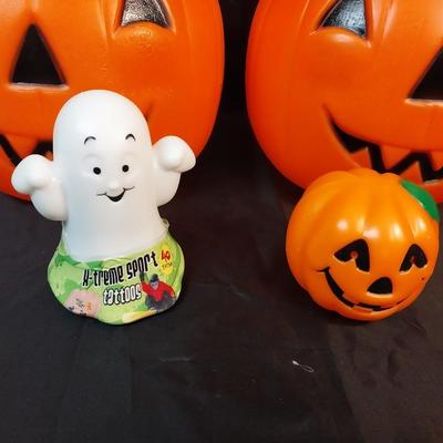 2 PLASTIC JACK O LANTERNS WITH HANDLES AND MORE