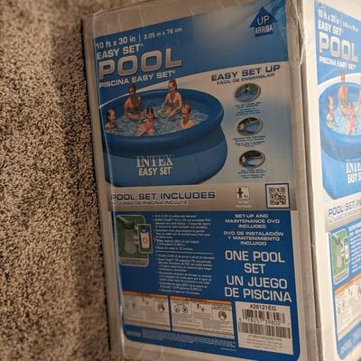 NIB Intex 10' x 30" Pool