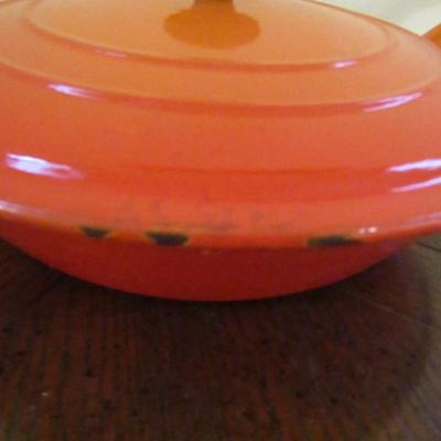 Le Creuset Covered Skillet #24 with Wooden Handle- Approx 9 1/2