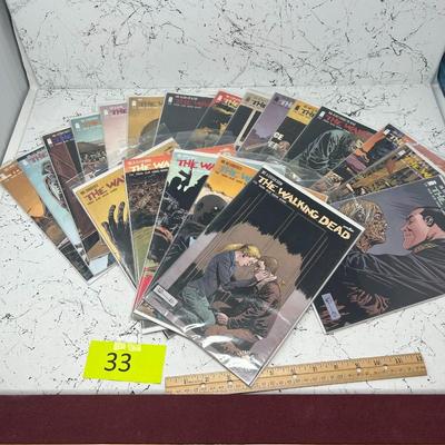 20 Walking Dead Comic Books