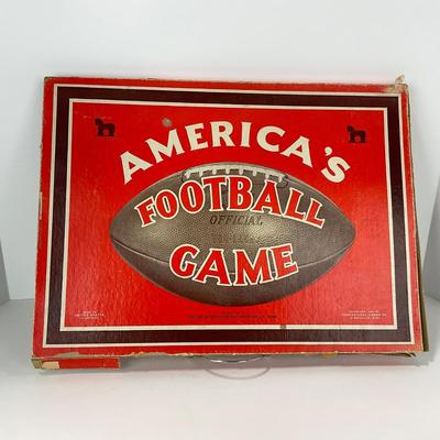 -46- SPORTS | 1930â€™s Sports Game Pieces