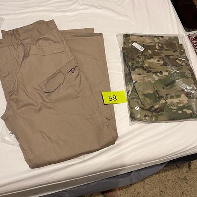 New light weight cargo pants menâ€™s large