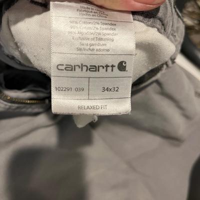 Carhartt jeans & Cargo menâ€™s 34 x 32