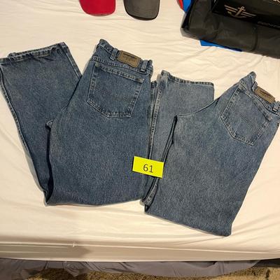 Wrangler 34 x 32 menâ€™s jeans