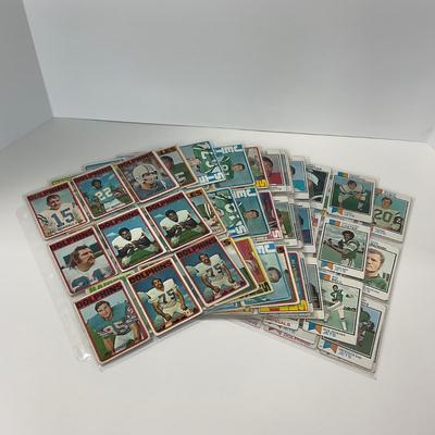 -51- SPORTS | 1972 Topps Football Cards