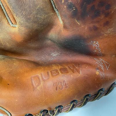 -58- SPORTS | 1920â€™s Three Fingered Baseball Glove