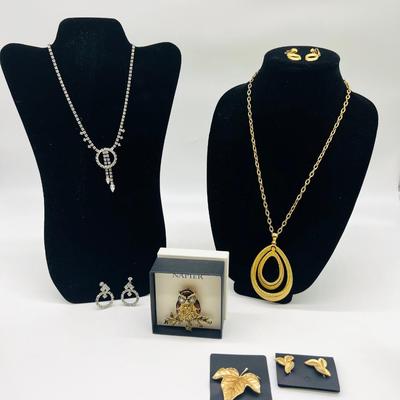 JEWELRY lot