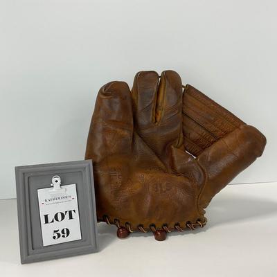 -59- SPORTS | 1950â€™s Sibby Sisti Dubow Baseball Glove