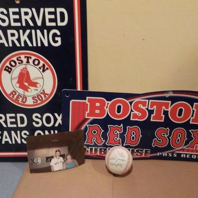 Signed  "Wade Boggs Ball" of the '"Boston Red Sox" est. $120 to $200.
