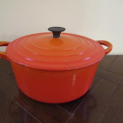 Le Creuset Covered Dutch Oven Size B- Approx 7 1/4