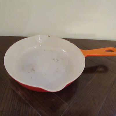 Le Creuset Skillet Size 16- Approx 6 1/2