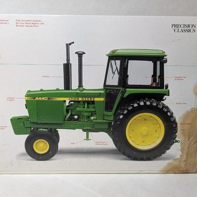 Ertl Precision Classics #17 John Deere The 4440 Tractor