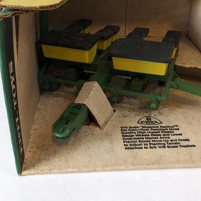 Ertl Blueprint Replica Corn Planter and Generation II Tractor In Box