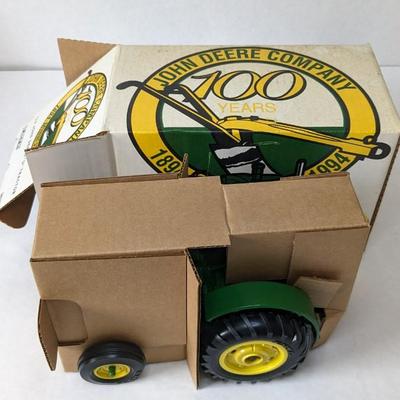 In Box Ertl Specialty John Deere Tractors