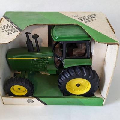 1990's 1/16th Scale John Deere 4255 Row Crop-4455 MFWD- 7800 Row Crop Tractors In Box