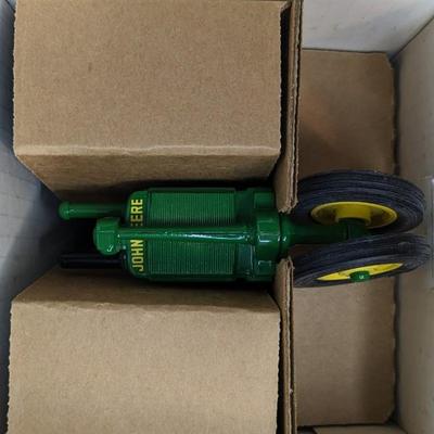 In Box Ertl Specialty John Deere Tractors