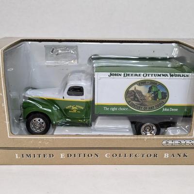 SpecCast John Deere Collectors Banks