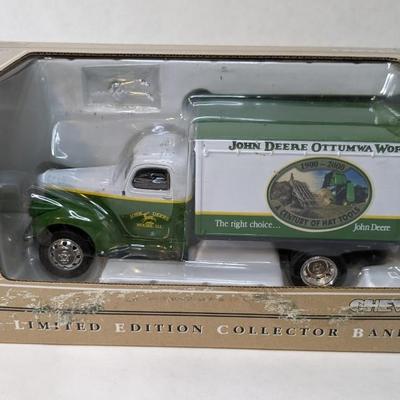 SpecCast John Deere Collectors Banks