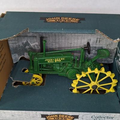 Ertl Collectors Edition John Deere Model B and Model G Tractors