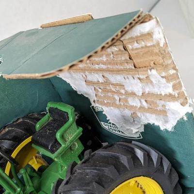 Ertl Collectors Edition John Deere Model B and Model G Tractors