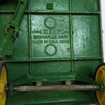 Ertl John Deere Agriculture Trailers