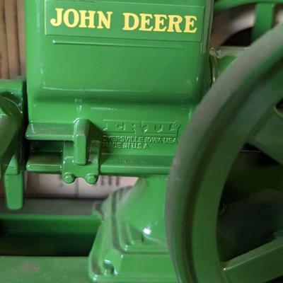 Ertl Vintage Engines John Deere Model E and Waterloo Boy In Box Tractors