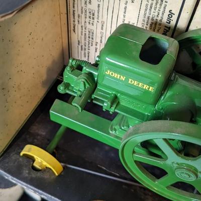 Ertl Vintage Engines John Deere Model E and Waterloo Boy In Box Tractors