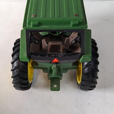 Ertl Diecast John Deere Loader Toys