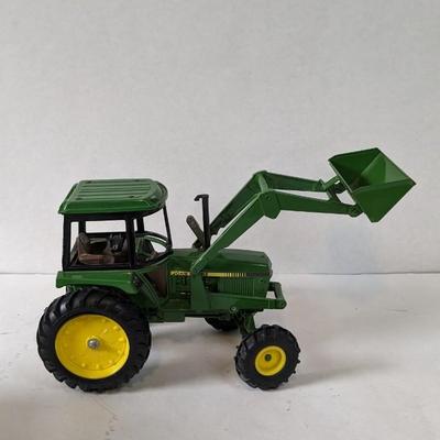 Ertl Diecast John Deere Loader Toys