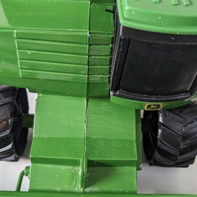 Ertl Diecast John Deere Loader Toys