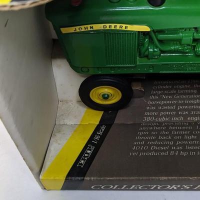 Ertl Blueprint Replica 720 Hi-Crop and 4010 Tractor