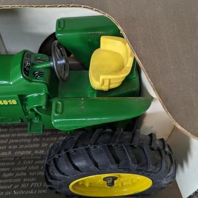 Ertl Blueprint Replica 720 Hi-Crop and 4010 Tractor