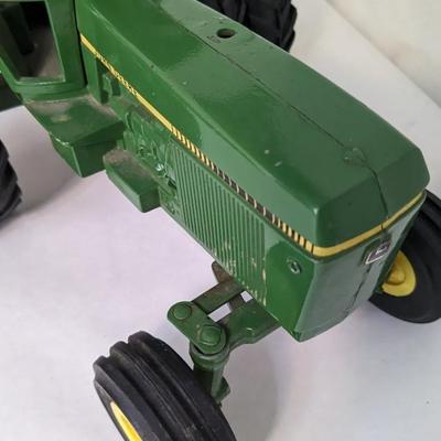 Ertl John Deere 4450, 4520 and Sound-Gard Tractors