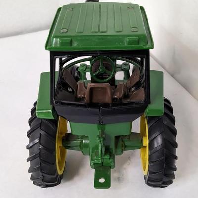 Ertl John Deere 4450, 4520 and Sound-Gard Tractors