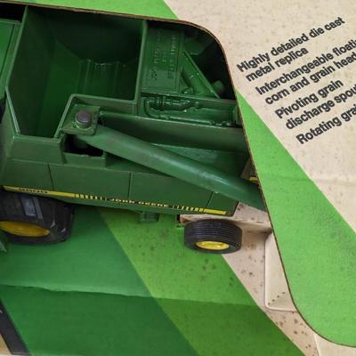 Ertl 9600 John Deere Combine In Box- Stk # 546
