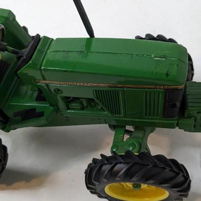 Ertl Diecast John Deere Agriculture Toys