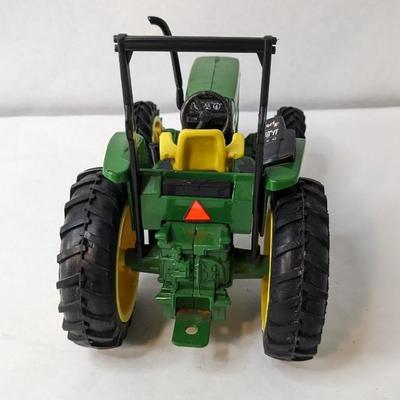Ertl Diecast John Deere Agriculture Toys