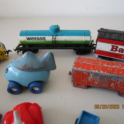 #18 3 HO train cars and misc. cars