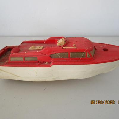 #43 "Pier 66" toy boat