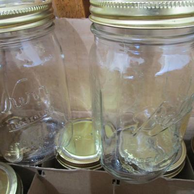 #84 Vintage quart canning jars wide mouth 1 dozen