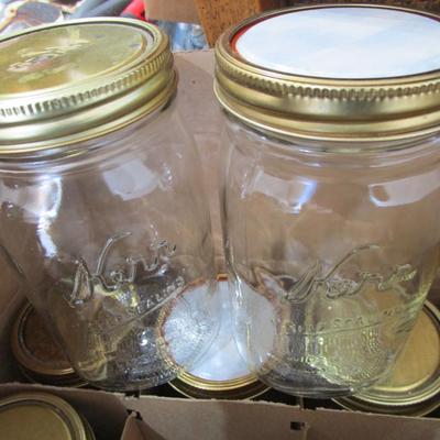 #87 Vintage quart canning jars wide mouth 1 dozen
