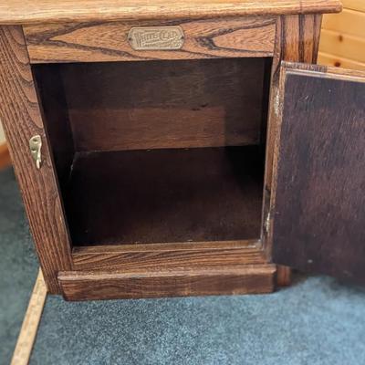 White Clad Ice Box Oak Wood End Table