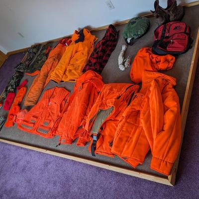 Large Lot of Hunting Gear-Large
