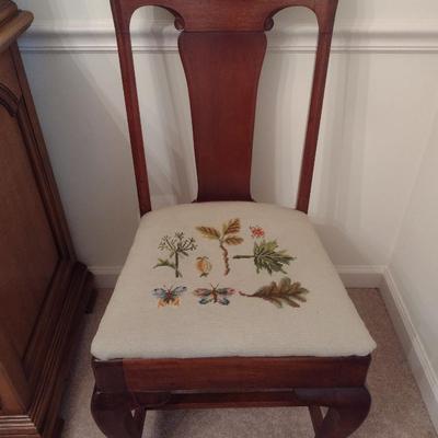 Pair of Matching Antique Wood Frame Paw Foot Needlepoint Cushion Seat Sitting Chairs