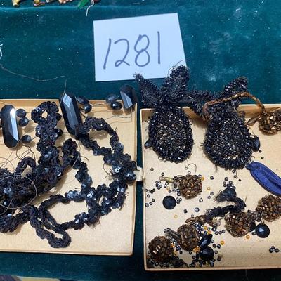 Vintage Jewelry Pieces