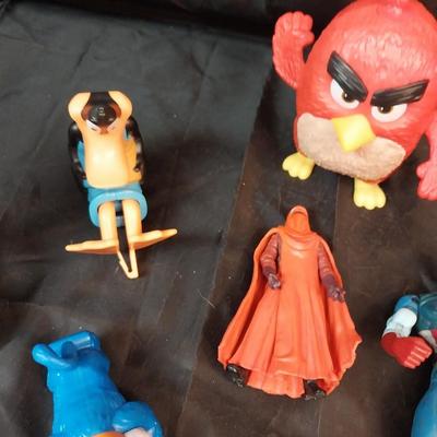 VARIETY OF TOY ACTION FIGURES