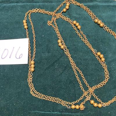 Vintage Gold Tone Mecklaces