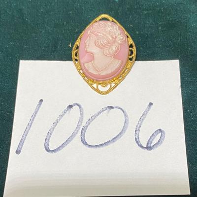Vintage Cameo Pin